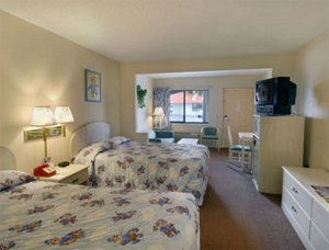 Orlando/Kissimmee East Gate Orange Travelodge Suites