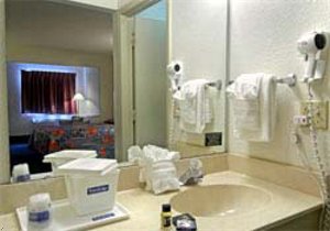 Kissimmee Main Gate Travelodge Suites