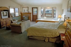 Guest House And Suites, Hilltop Inn