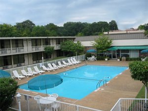 Master Hosts Inns Columbus