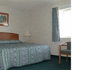 Rnyca - Red Carpet Inn & Suites Canandaigua