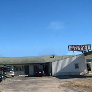 Troutt Motel Benton