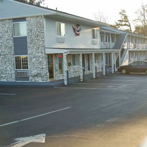 Garden State Inn & Suites