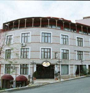 Megara Palace Hotel