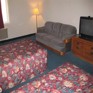 Red Carpet Inn And Suites - Southington