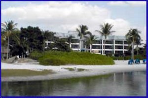 Mariners Boathouse & Beach Resort  (Vri)