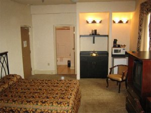 Tazewell Hotel And Suites