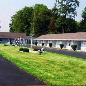 Great Lakes Motel