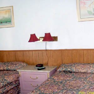 Great Lakes Motel