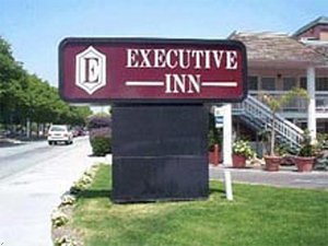 Executive Inn Airport