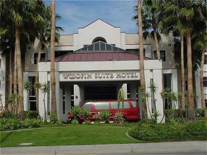 Woodfin Suite Hotel Cypress