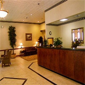 Evansville Plaza Hotel And Suites