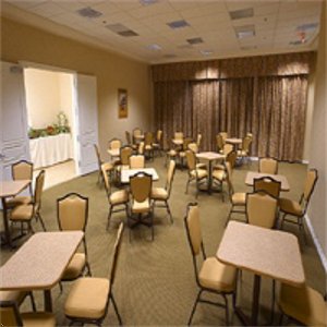 Cortona Inn And Suites Anaheim Resort