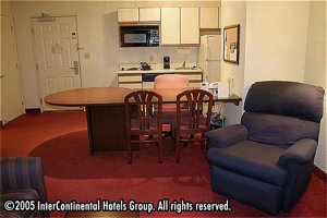 Candlewood Suites Detroit, Warren, Mi