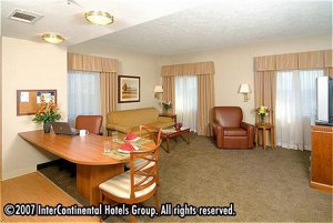 Candlewood Suites Indianapolis City Centre