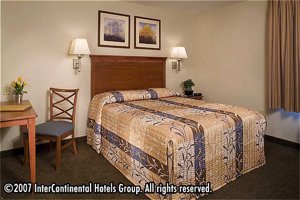 Candlewood Suites Medford