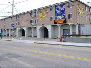 Sandy Shore Motel And Apts