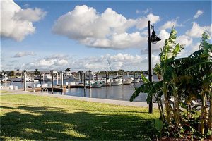 Port Of The Islands Resort And Marina