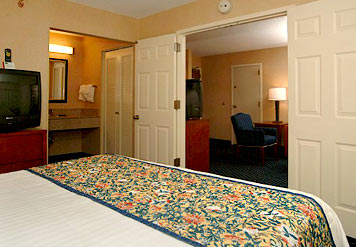 Courtyard By Marriott Philadelphia Airport