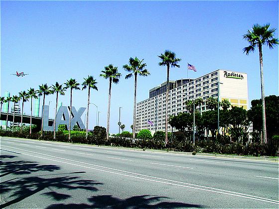 Radisson Hotel At Los Angeles Airport